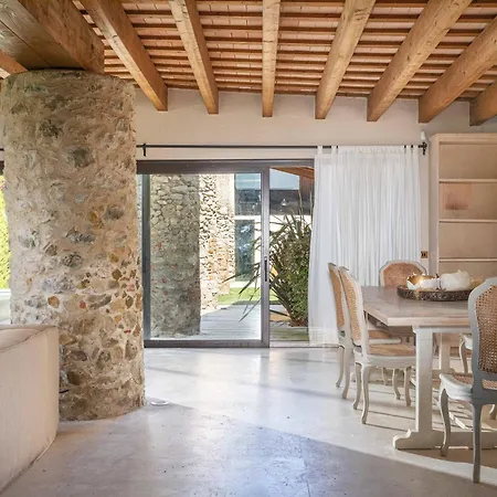 Holiday home Flateli La Rajoleria Torroella De Montgri